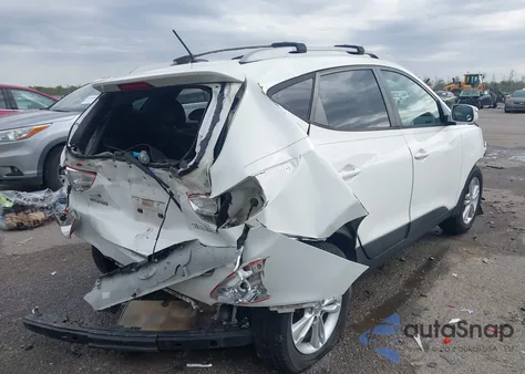 2013 Hyundai Tucson Gls/Limited z USA, uszkodzony, nr VIN KM8JU3AC5DU63030